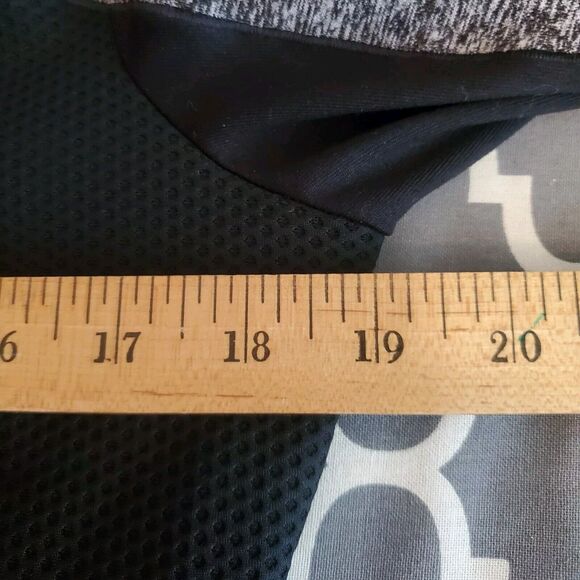 Athleta Sweater Black Colorblock Running Wild Half Zip Workout Athletic Top Sz M - Picture 11 of 11